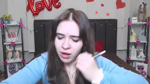 LauraHlot online show from February 13, 1:29 am