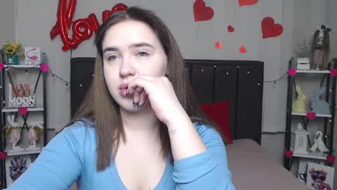 LauraHlot online show from February 26, 6:11 pm
