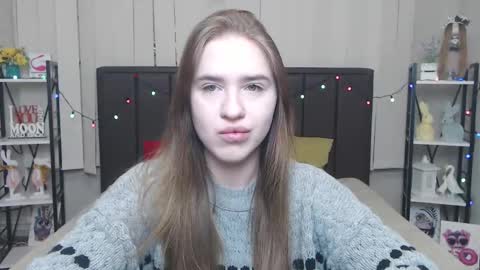 LauraHlot online show from September 10, 5:51 am