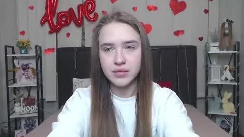 LauraHlot online show from February 9, 6:56 pm