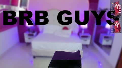 Snapshot of lauramartin1 chatting on February 8, 7:04 am Laura MartinGMT-5 2200-0600 online show from February 8, 7:04 am