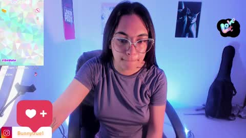 lauraohana online show from February 12, 8:06 am