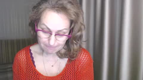 Lauraoven1 online show from January 9, 6:26 pm