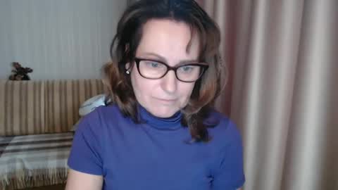 Lauraoven1 online show from February 22, 1:46 pm