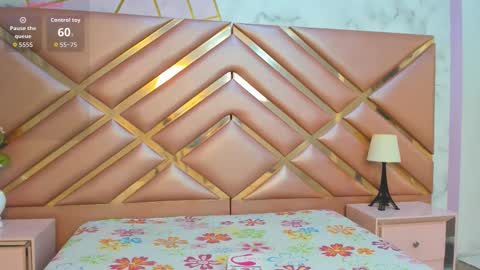 lauraroot online show from February 4, 11:27 am