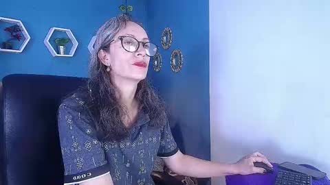 Snapshot of laurasofia45 chatting on February 16, 4:03 pm Laura Sofia online show from February 16, 4:03 pm