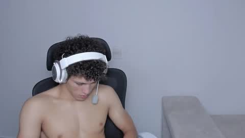 Snapshot of laureent__ chatting on September 13, 12:16 pm Laureent online show from September 13, 12:16 pm