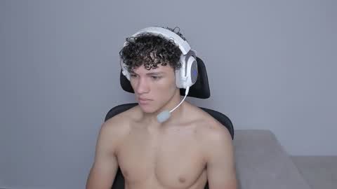 Snapshot of laureent__ chatting on September 14, 8:30 pm Laureent online show from September 14, 8:30 pm