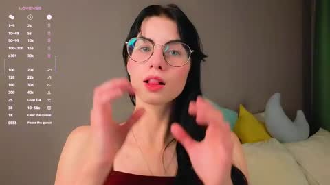 Snapshot of laureljarrar chatting on October 2, 11:28 am Arline online show from October 2, 11:28 am
