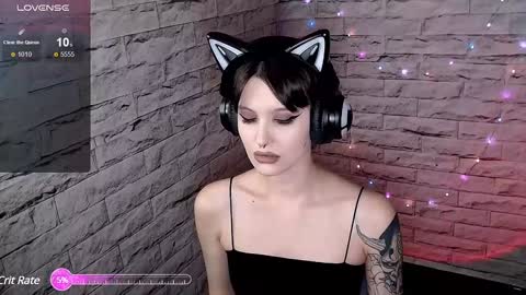 Snapshot of lauren_raquel chatting on December 25, 6:30 pm Eva online show from December 25, 6:30 pm