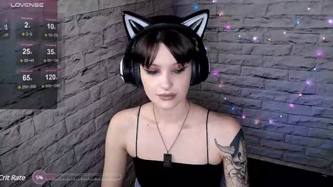 Snapshot of lauren_raquel chatting on December 26, 5:19 pm Eva online show from December 26, 5:19 pm