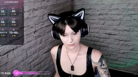 Snapshot of lauren_raquel chatting on December 29, 2:42 pm Eva online show from December 29, 2:42 pm