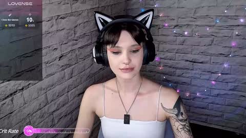 Snapshot of lauren_raquel chatting on January 23, 11:26 am Eva online show from January 23, 11:26 am