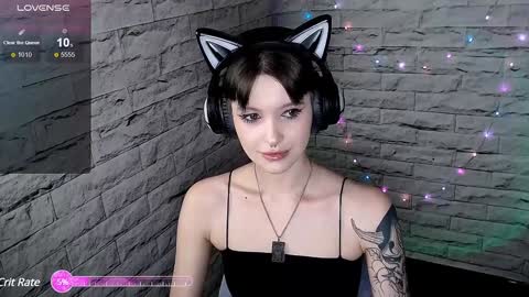 Snapshot of lauren_raquel chatting on January 27, 7:03 pm Eva online show from January 27, 7:03 pm