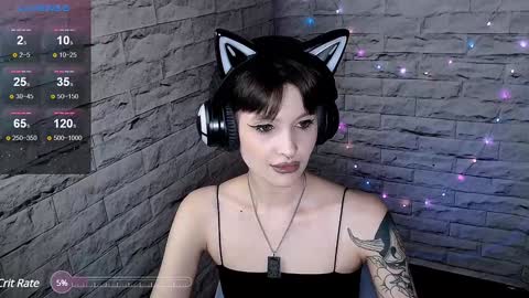 Snapshot of lauren_raquel chatting on February 6, 6:24 pm Eva online show from February 6, 6:24 pm