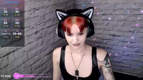 Snapshot of lauren_raquel chatting on February 13, 6:27 pm Eva online show from February 13, 6:27 pm