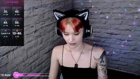 Snapshot of lauren_raquel chatting on February 22, 8:53 pm Eva online show from February 22, 8:53 pm