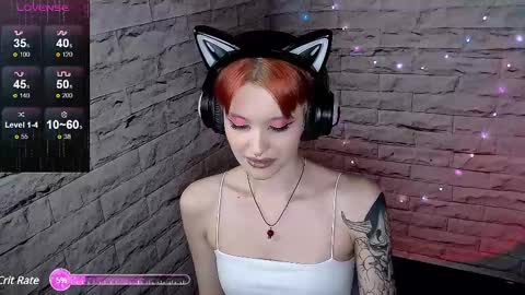 Snapshot of lauren_raquel chatting on February 25, 6:53 pm Eva online show from February 25, 6:53 pm