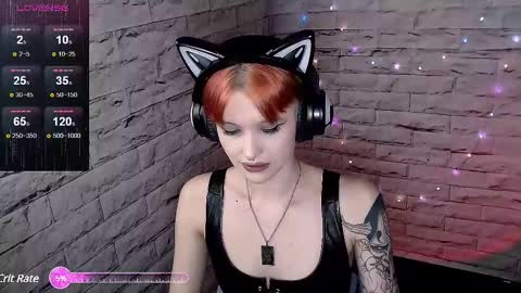 Snapshot of lauren_raquel chatting on February 27, 6:20 pm Eva online show from February 27, 6:20 pm