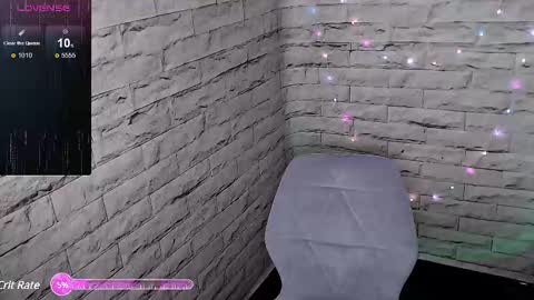 Snapshot of lauren_raquel chatting on March 6, 7:21 pm Eva online show from March 6, 7:21 pm