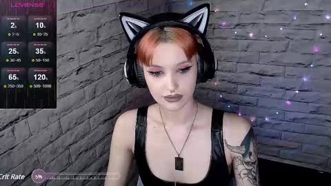 Snapshot of lauren_raquel chatting on March 10, 6:56 pm Eva online show from March 10, 6:56 pm