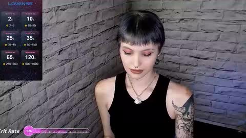 Snapshot of lauren_raquel chatting on September 28, 7:19 pm Eva online show from September 28, 7:19 pm