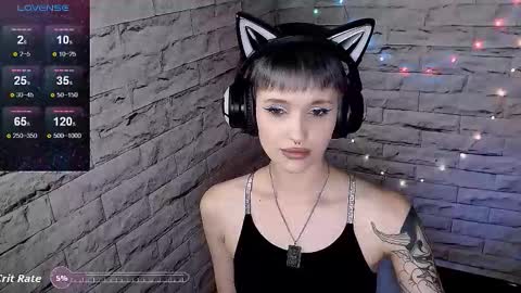 Snapshot of lauren_raquel chatting on October 3, 5:54 pm Eva online show from October 3, 5:54 pm