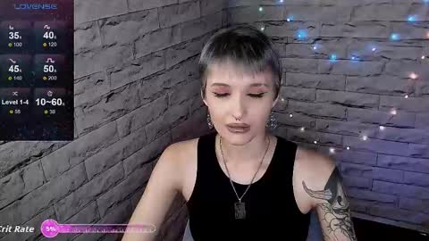 Snapshot of lauren_raquel chatting on October 10, 5:56 pm Eva online show from October 10, 5:56 pm