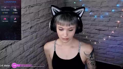 Snapshot of lauren_raquel chatting on October 12, 5:56 pm Eva online show from October 12, 5:56 pm