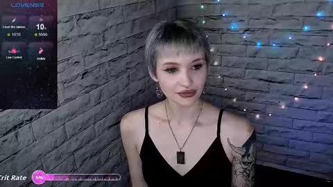 Snapshot of lauren_raquel chatting on October 13, 7:36 pm Eva online show from October 13, 7:36 pm