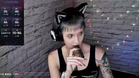 Snapshot of lauren_raquel chatting on October 14, 4:41 pm Eva online show from October 14, 4:41 pm