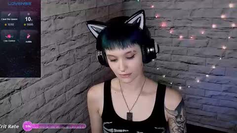 Snapshot of lauren_raquel chatting on October 21, 3:57 pm Eva online show from October 21, 3:57 pm