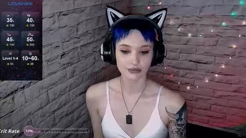 Snapshot of lauren_raquel chatting on November 4, 1:43 pm Eva online show from November 4, 1:43 pm