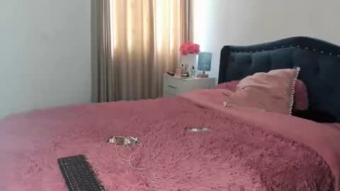 Snapshot of laurent_jones chatting on September 11, 1:55 pm daniela angel online show from September 11, 1:55 pm