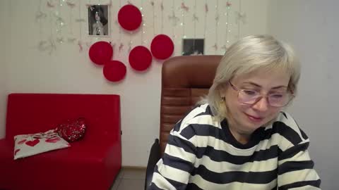 Lauren online show from January 17, 6:29 am