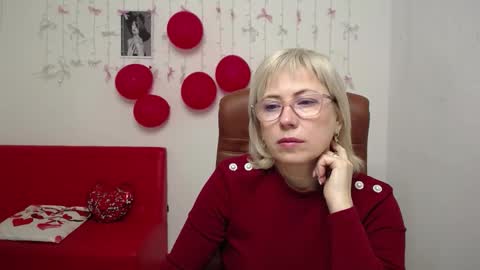 Lauren online show from January 18, 5:55 am