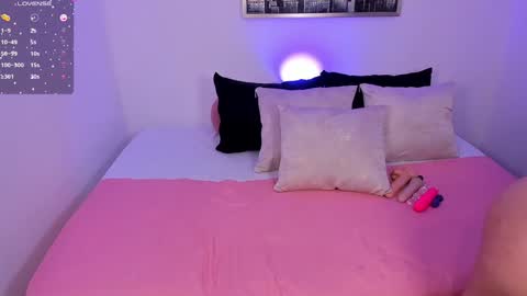 Lauren  online show from January 29, 3:54 am