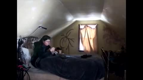 Snapshot of laureybabe44 chatting on January 28, 7:53 pm Lauren online show from January 28, 7:53 pm