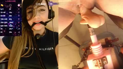 Snapshot of lauriss_ chatting on February 28, 8:18 pm lauriss_ online show from February 28, 8:18 pm