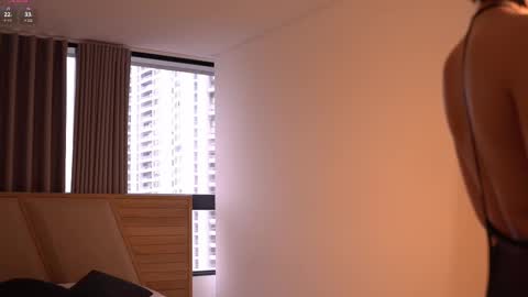 laurita_4 online show from October 25, 1:18 pm