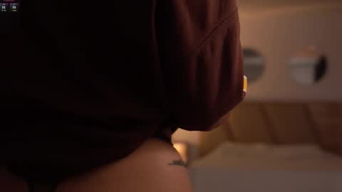 laurita_4 online show from February 19, 1:40 pm