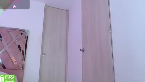 Snapshot of laurymoons chatting on October 4, 10:41 pm LauryMoons online show from October 4, 10:41 pm