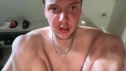 Snapshot of lausfavorite chatting on October 24, 2:57 pm lausfavorite online show from October 24, 2:57 pm