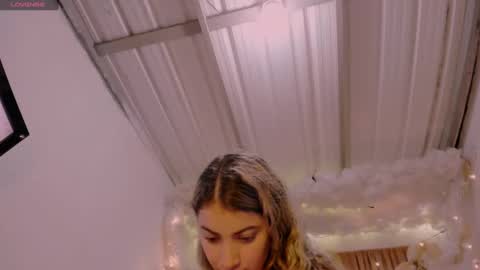 Snapshot of lauu_g chatting on December 31, 3:55 am Lauu G online show from December 31, 3:55 am