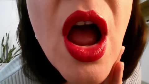 Diana  online show from February 9, 1:26 pm