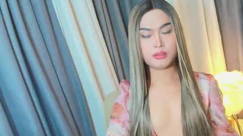Snapshot of lavictoria_ladyboy chatting on September 18, 12:51 pm Victoria online show from September 18, 12:51 pm