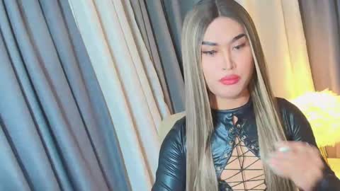 Snapshot of lavictoria_ladyboy chatting on September 19, 12:06 pm Victoria online show from September 19, 12:06 pm