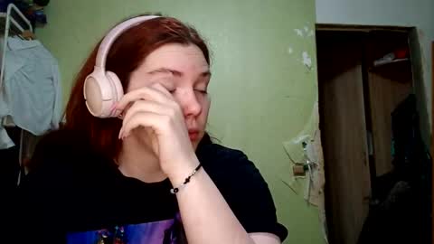 Snapshot of lavonesorge chatting on February 27, 6:24 am Adeline online show from February 27, 6:24 am