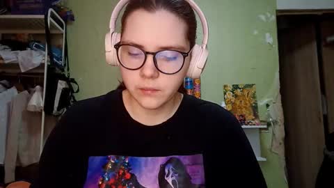 Snapshot of lavonesorge chatting on March 2, 7:15 am Adeline online show from March 2, 7:15 am