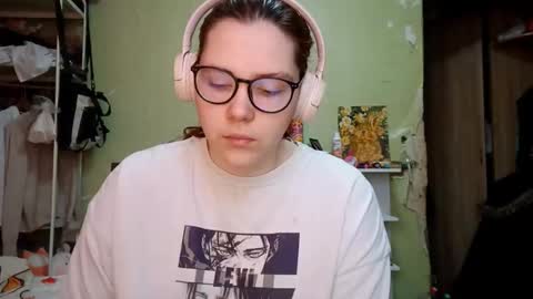 Snapshot of lavonesorge chatting on March 4, 6:41 am Adeline online show from March 4, 6:41 am